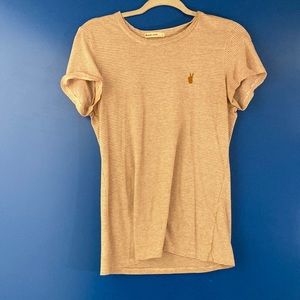Peace sign tee